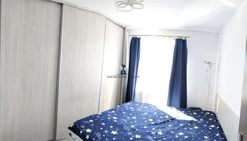 Brancoveanu, Cetatea Veche, vanzare apartament 3 camere semidecomandat