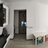 Brancoveanu, Cetatea Veche, vanzare apartament 3 camere semidecomandat